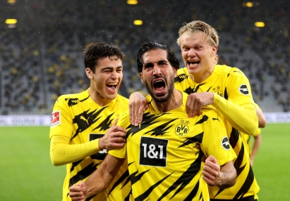 英超门将百米逆天进球